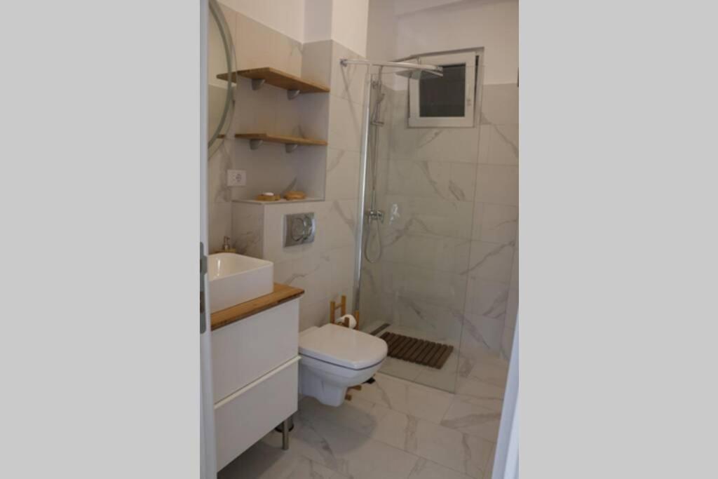 Rock - Studio With 30M2 Terrace Belgrade Extérieur photo
